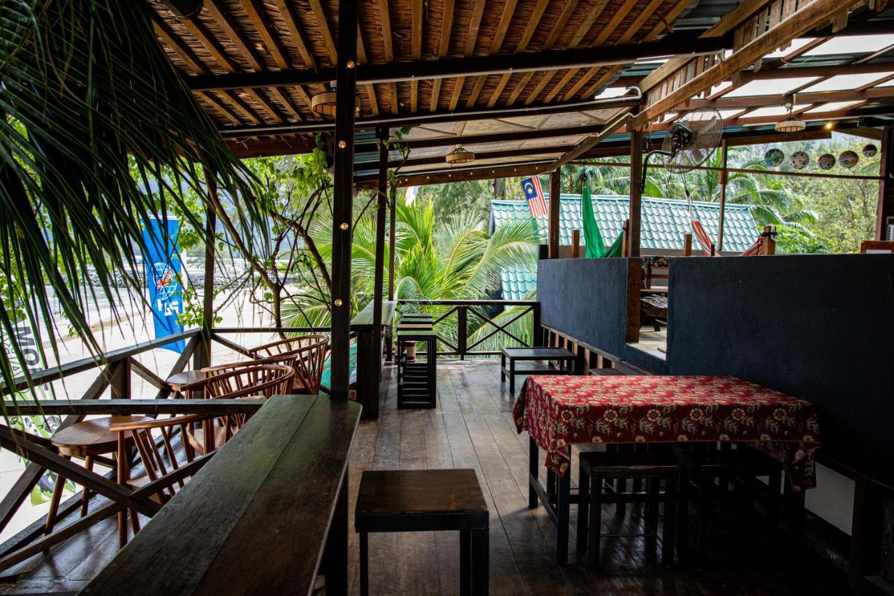 Tioman Cabana Bed & Breakfast Kampong Ayer Batang Ngoại thất bức ảnh