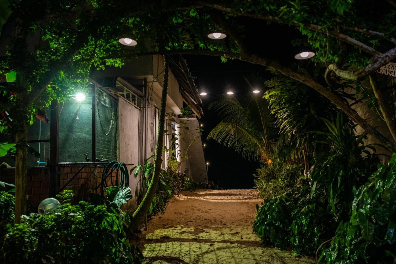 Tioman Cabana Bed & Breakfast Kampong Ayer Batang Ngoại thất bức ảnh