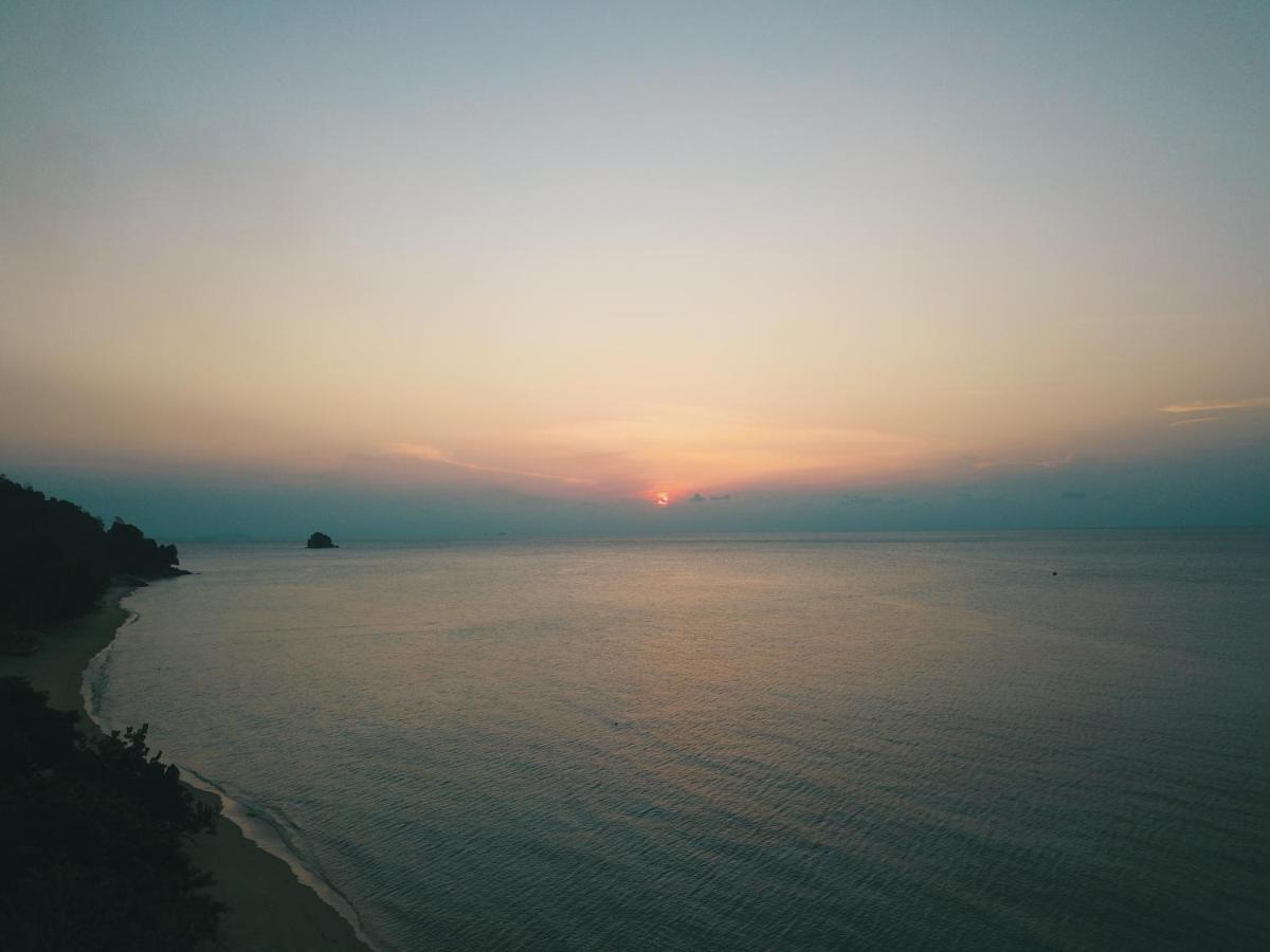 Tioman Cabana Bed & Breakfast Kampong Ayer Batang Ngoại thất bức ảnh